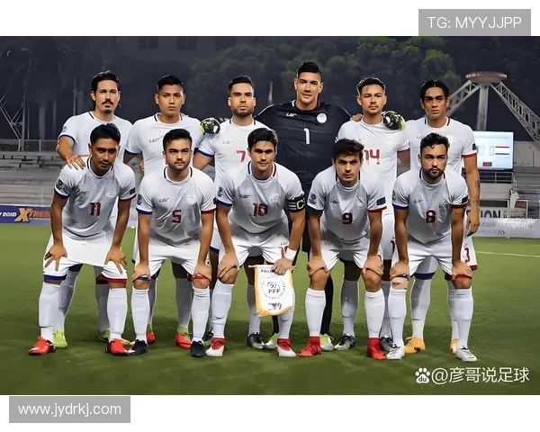 与足球明星的浪漫爱情故事我与他的心跳共鸣在绿茵场上绽放