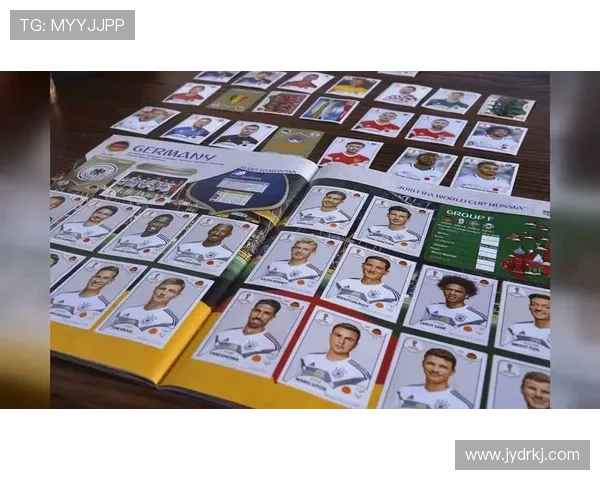 书包上的足球明星贴纸带来的梦想与激情