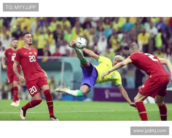 从贫民窟到绿茵场足球明星的奋斗与泪水交织的感人故事 从贫民窟到绿茵场足球明星的奋斗与泪水交织的感人故事