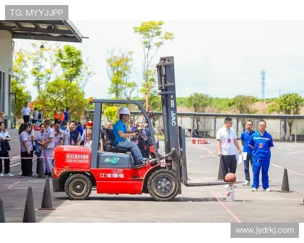 广州网球队的灵活性探讨：如何提升竞技水平与团队协作能力